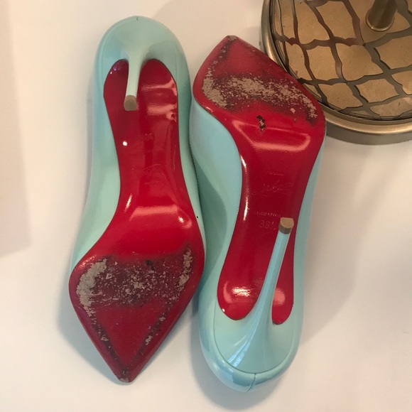 SOLD ❌ Louboutin Pigalle Follies 100mm Source 38.5 - Picture 6 of 8